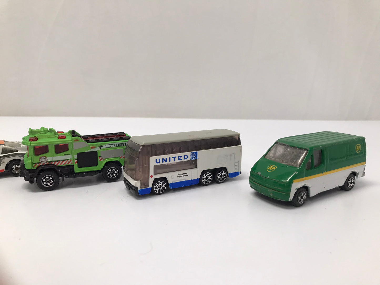 Hot Wheels Assorted Die Cast Lot  #3  Cars Trucks