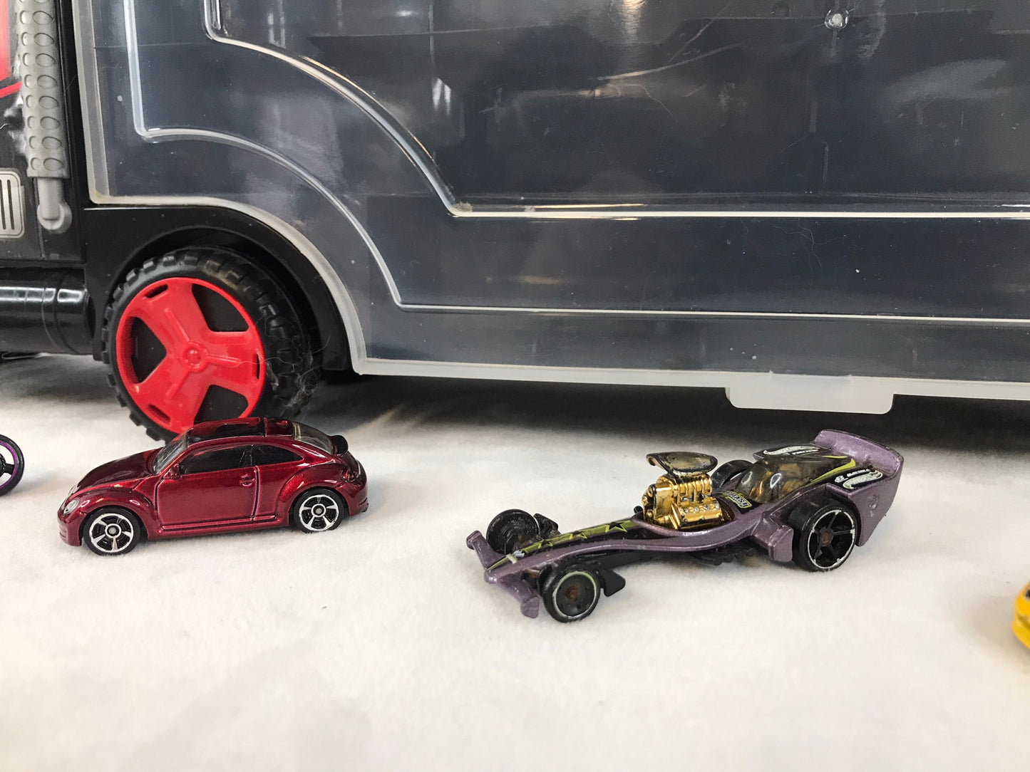 Hot Wheels and Die Cast Cars With Large Car Carrier Truck