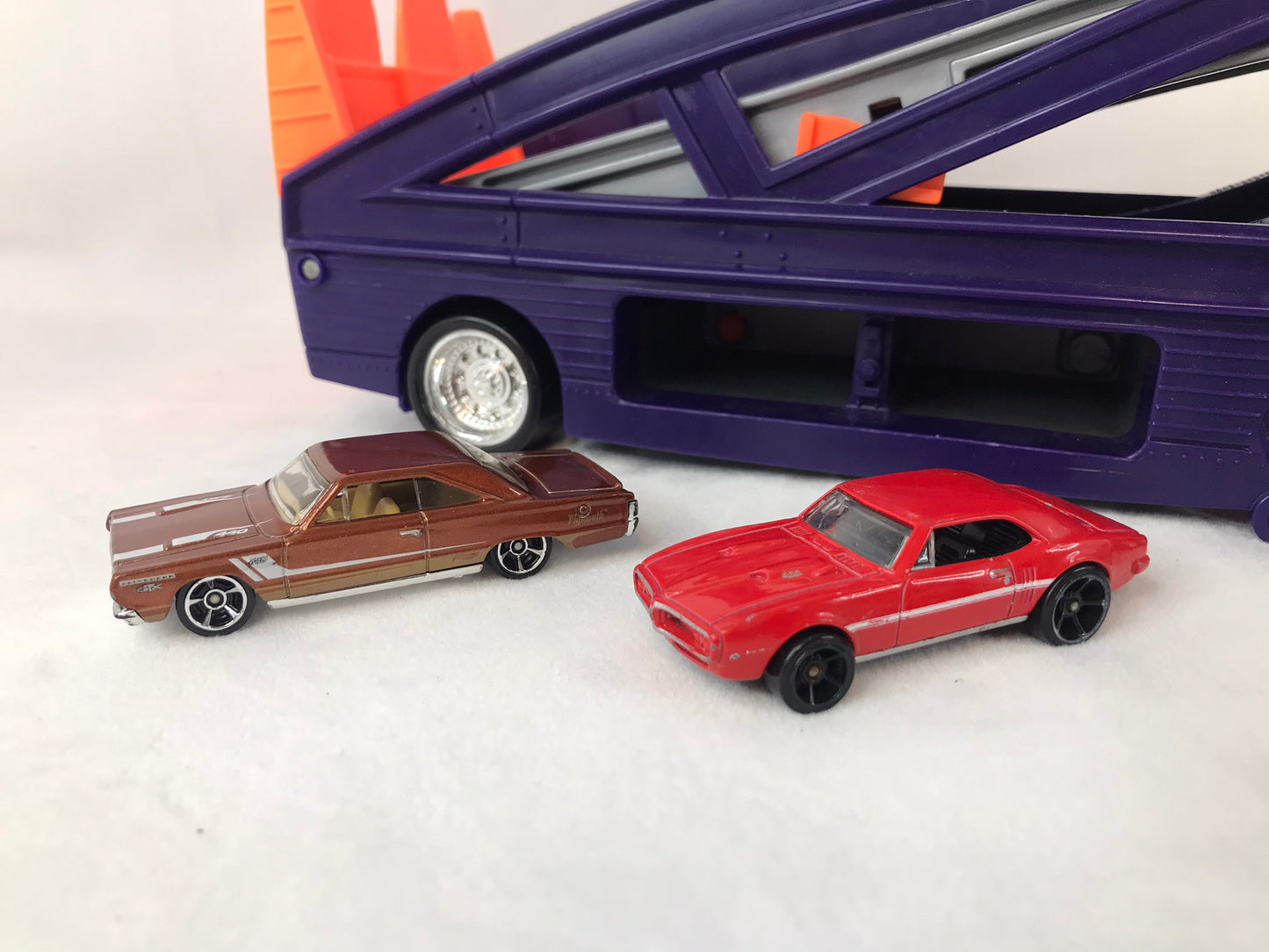 Hot Wheels and Die Cast Cars With Large Car Carrier Truck Purple Orange
