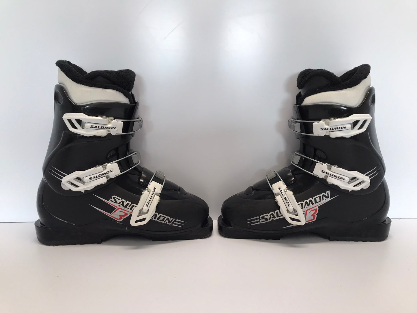 Ski Boots Mondo Size 24.5 Men's Size 6.5 Ladies Size 7.5 285 mm Salomon Black White Like New