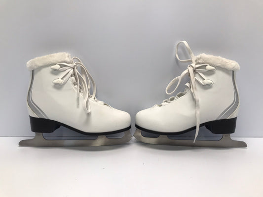 Figure Skates Ladies Size 7 Soft Skate White NEW