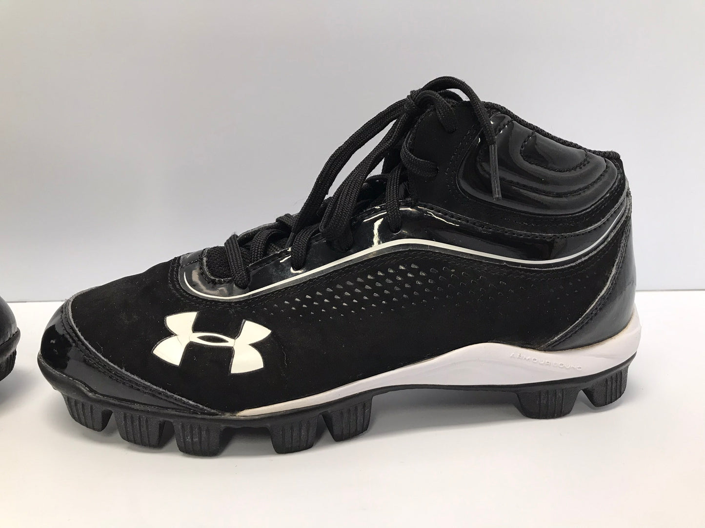 Baseball Shoes Cleats Child Size 5 Under Armour Black White High Top