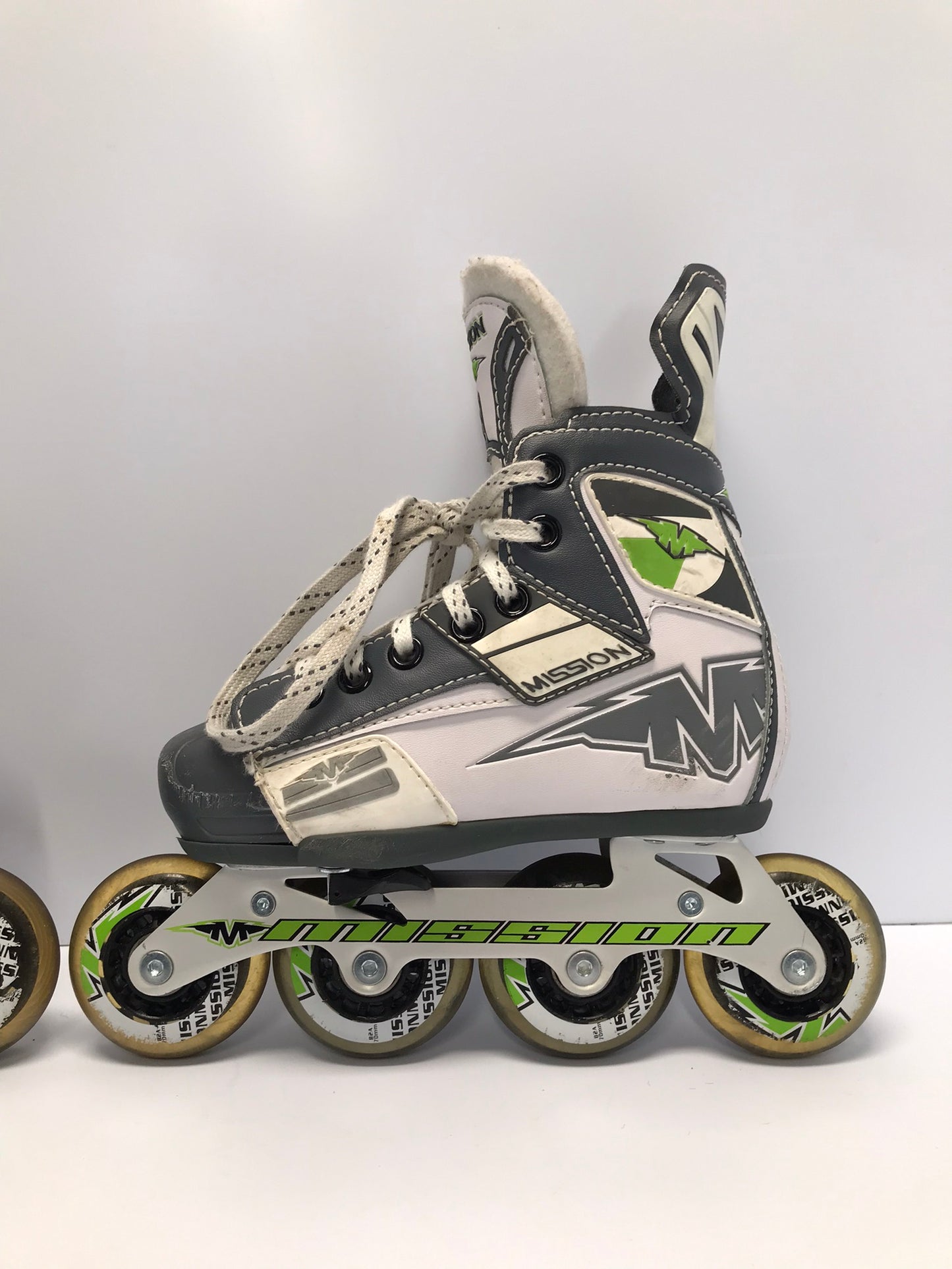 Hockey Roller Hockey Skates Child Size 10-13 Shoe Size Adjustable Mission Grey White Lime Rubber Wheels Excellent