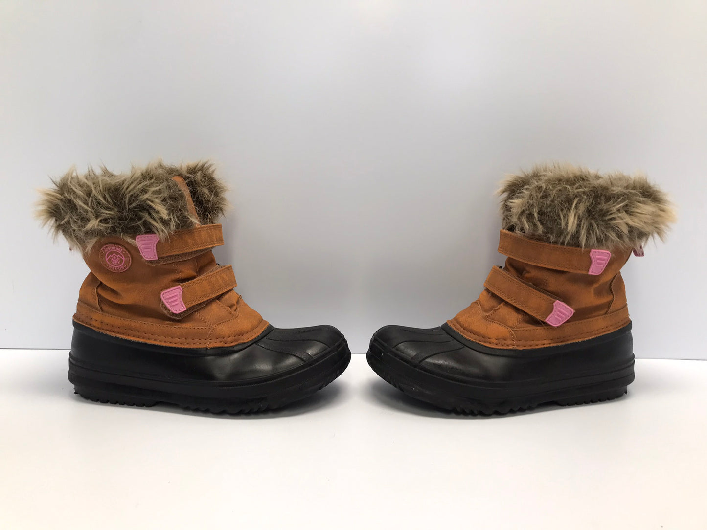 Winter Boots Child Size 4 Joe Fresh Adventure Faux Fur and Suade Excellent Soles