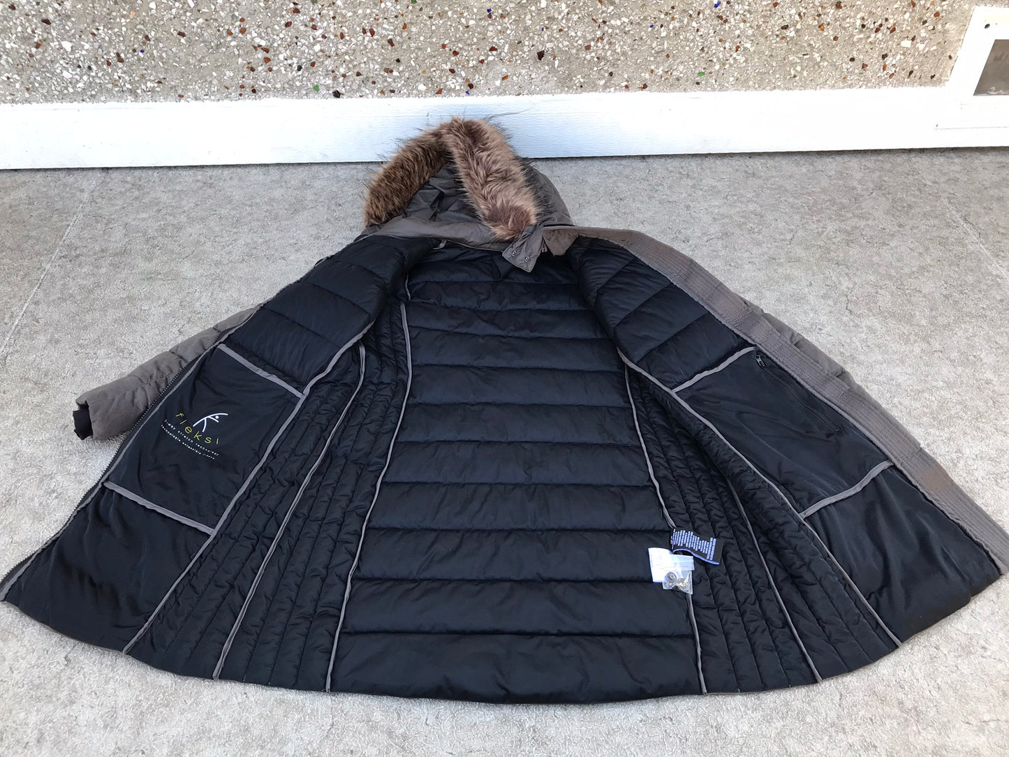 Winter Coat Ladies Size Large Etage Denmark Stretch Full Length Parka NEW