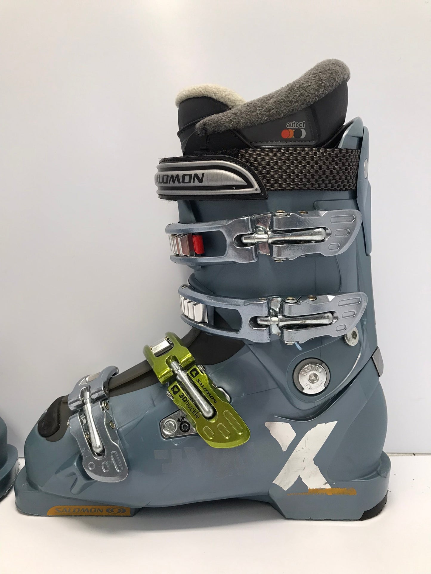 Ski Boots Mondo Size 23.5 Men's Size 5 Ladies Size 6 275 mm Salomon Wave Blue Chrome Excellent