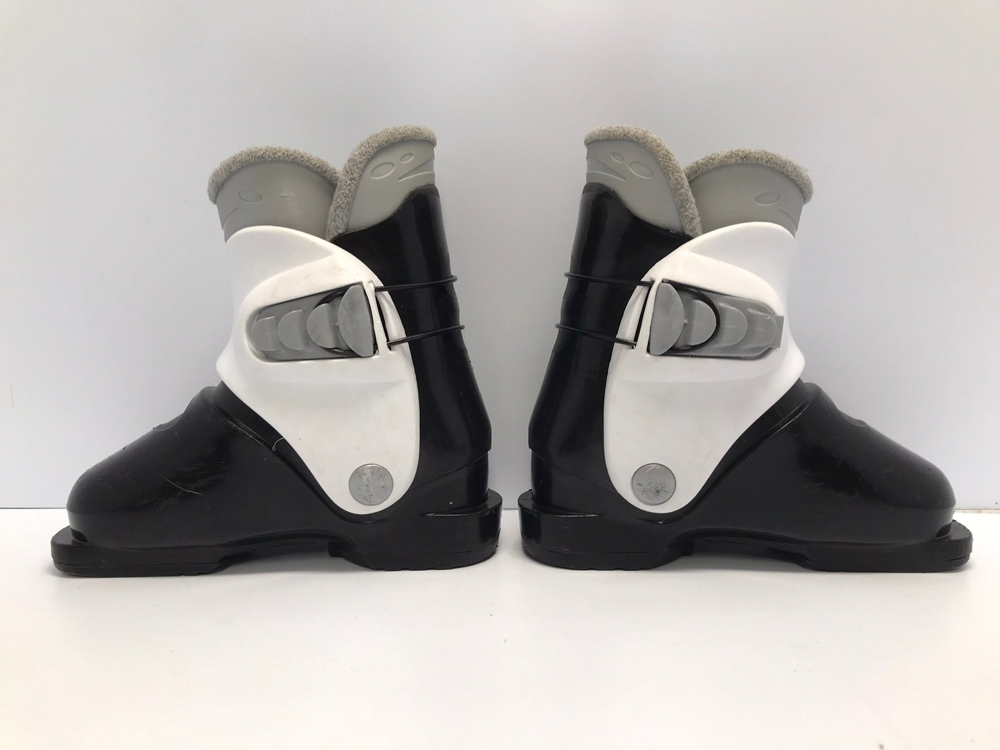 Ski Boots Mondo Size 18.5 Child Size 12 223 mm Tecno Pro Black White Excellent