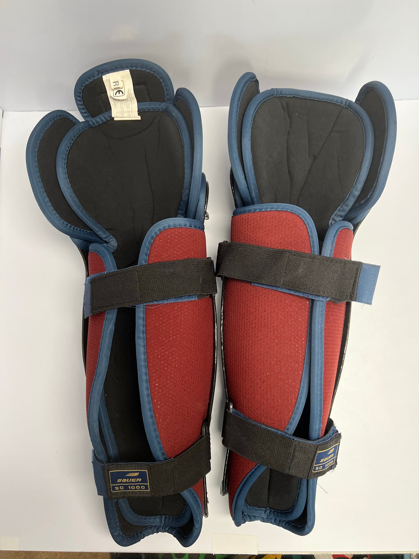 Hockey Shin Pads Men's Size 17 inch Bauer Supreme Black Blue Red Minor Wear