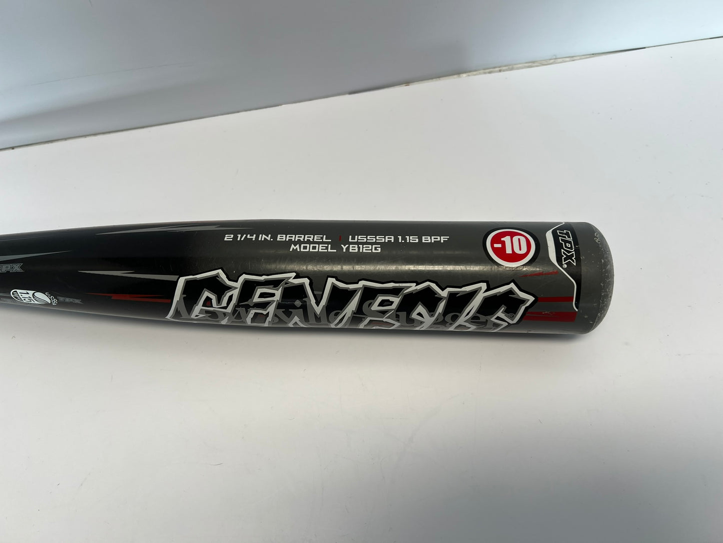 Baseball Bat 30 inch 20 oz  Louisville Slugger TPX Genesis Black