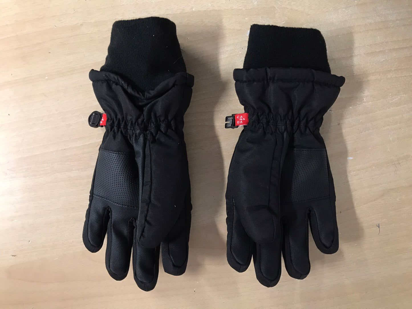 Winter Gloves and Mitts Child Size 7-9 Kombi Black As New