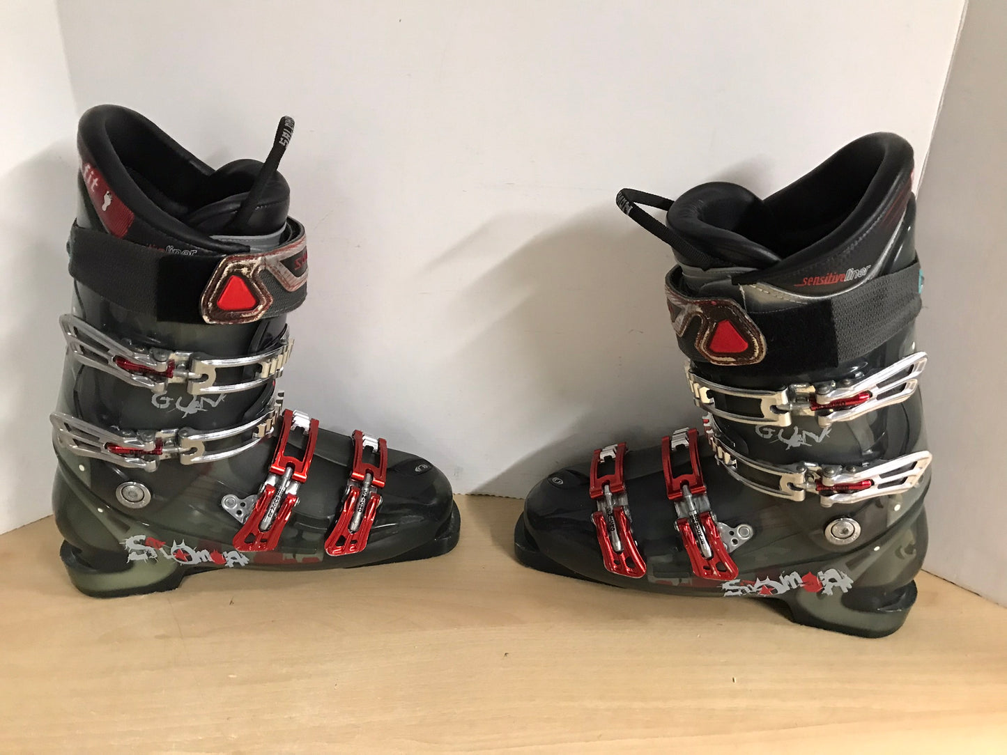 Ski Boots Mondo Size 26.5 Men's 8.5 Ladies Size 9.5 305 mm Salomon Sage Green Red