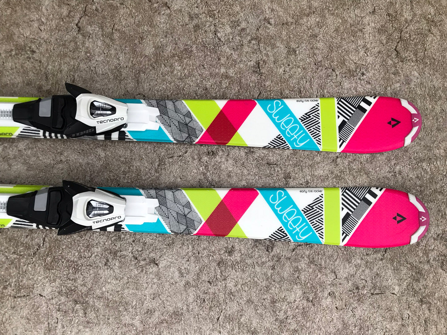 Ski 130 Tecno Pro Sweety Parabolic White Pink Teal Lime With Bindings NEW Demo Model