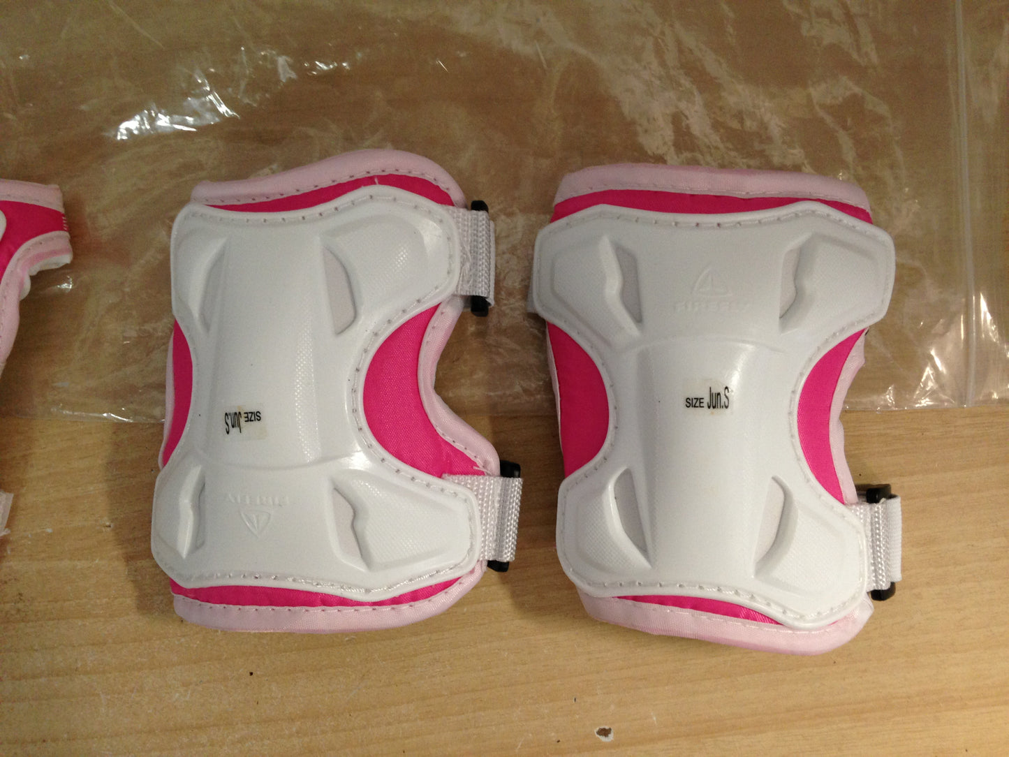 Inline Roller Skates Protective Pads Child Size 6-8 Firefly 4 Pc Knee and Wrist White Pink