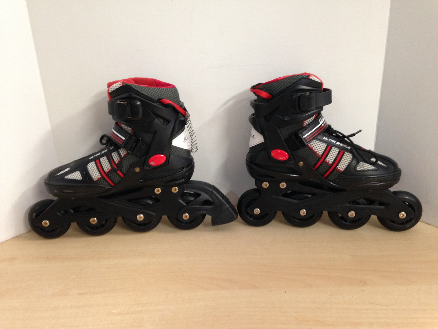 Inline Roller Skates Child Size 5 Ultra Wheels Rubber Tires Red Black Excellent