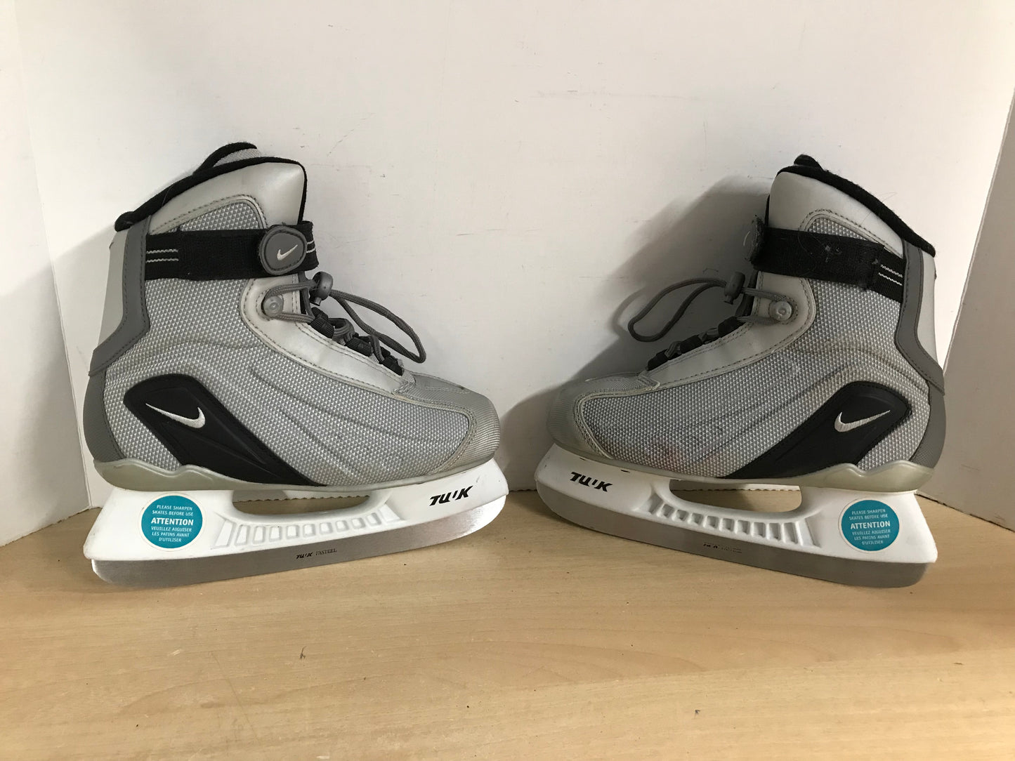 Ice Skates Child Size 4 Nike Soft Skates New Demo Model