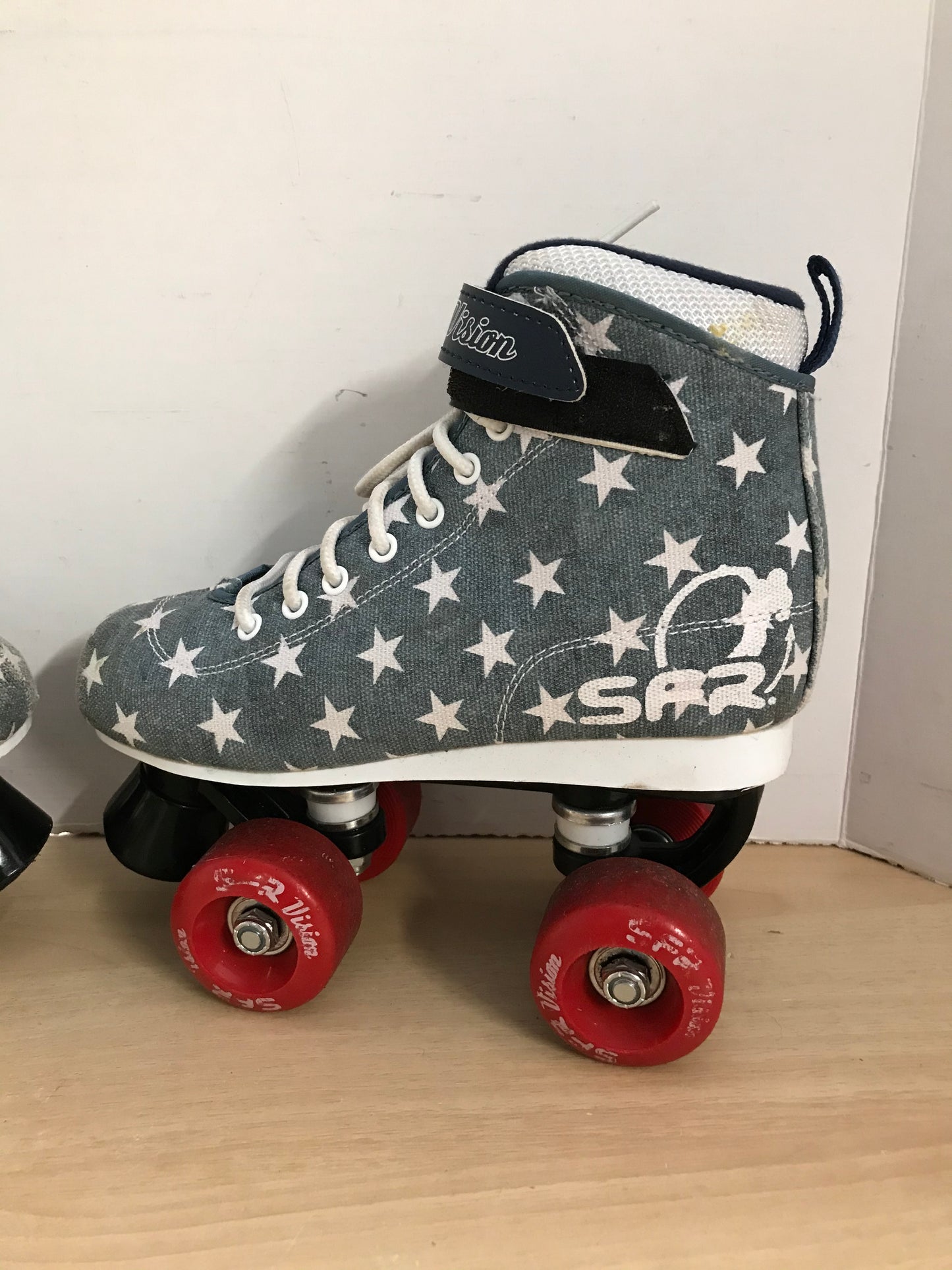 Inline Roller Derby Skates Child Size 4 Shoe Size Vision SFR Blue Denim Minor Wear