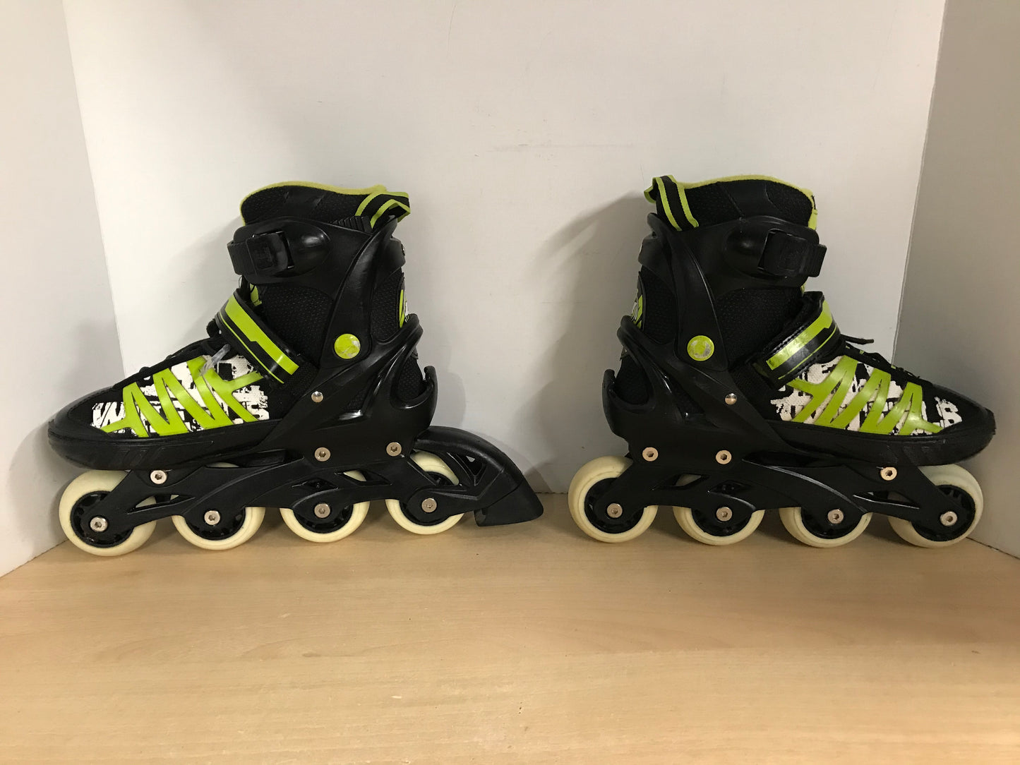 Inline Roller Skates Child Size 5-8 Youth Ultra Wheels Black Lime Rubber Wheels