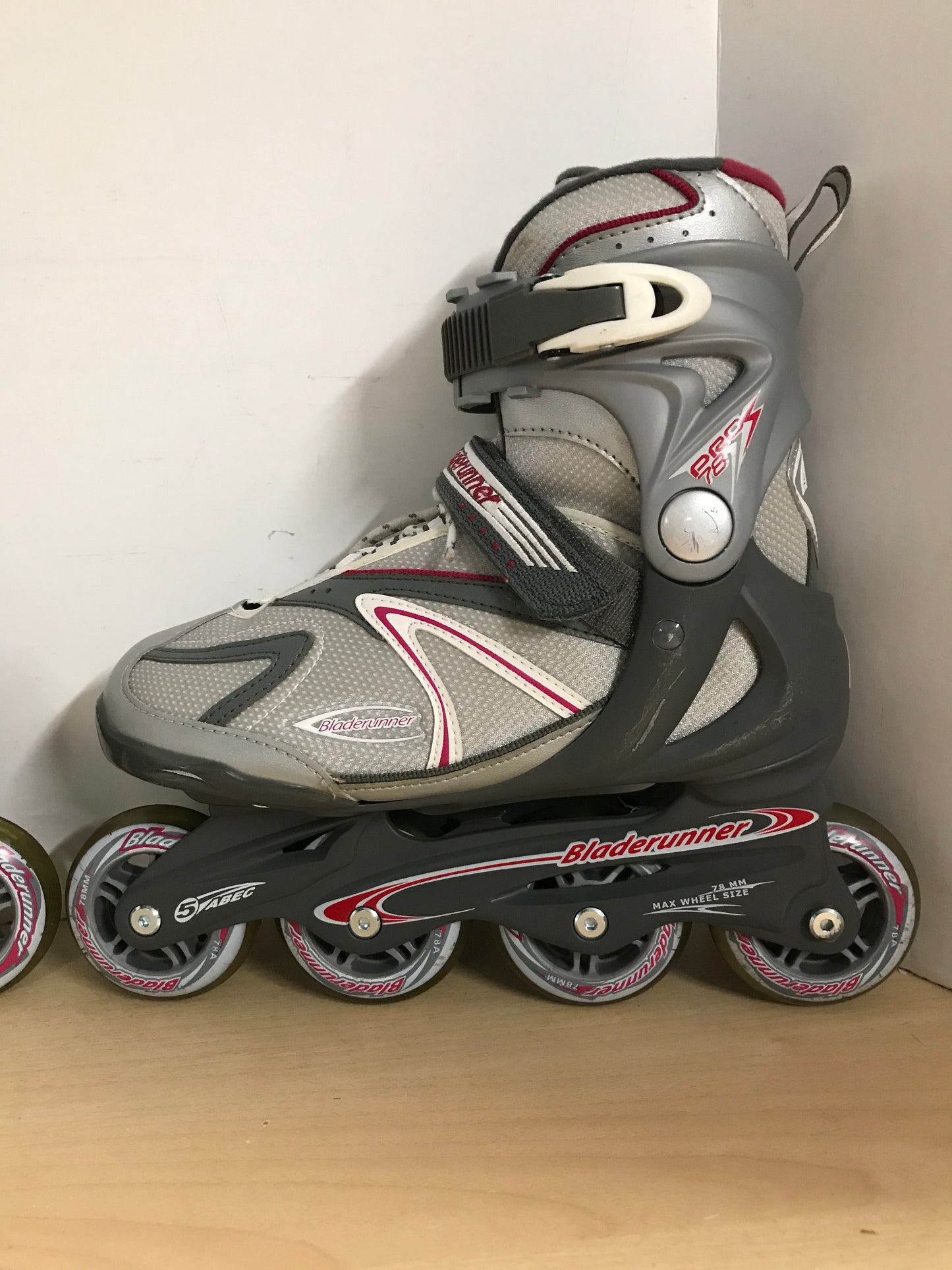Inline Roller Skates Ladies Size 8 BladeRunner Grey Raspberry Rubber Wheels Excellent