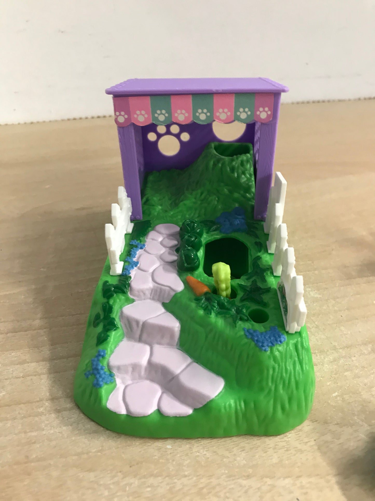 Littlest Pet Shop 1993 Vintage Hop'n Hide Bunnies Excellent RARE