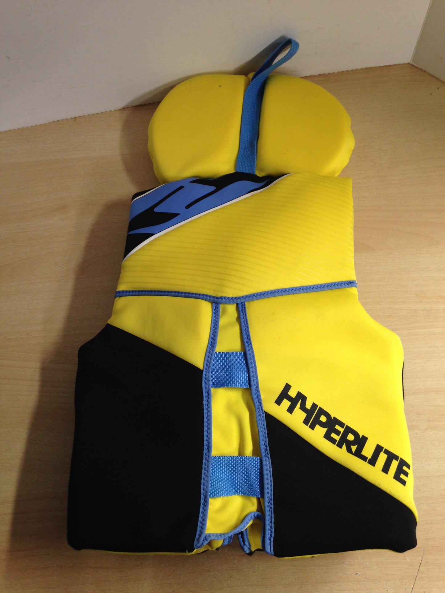 Life Jacket Child Size 60-90 Lb Hyperlite Neoprene Yellow Black Blue Excellent