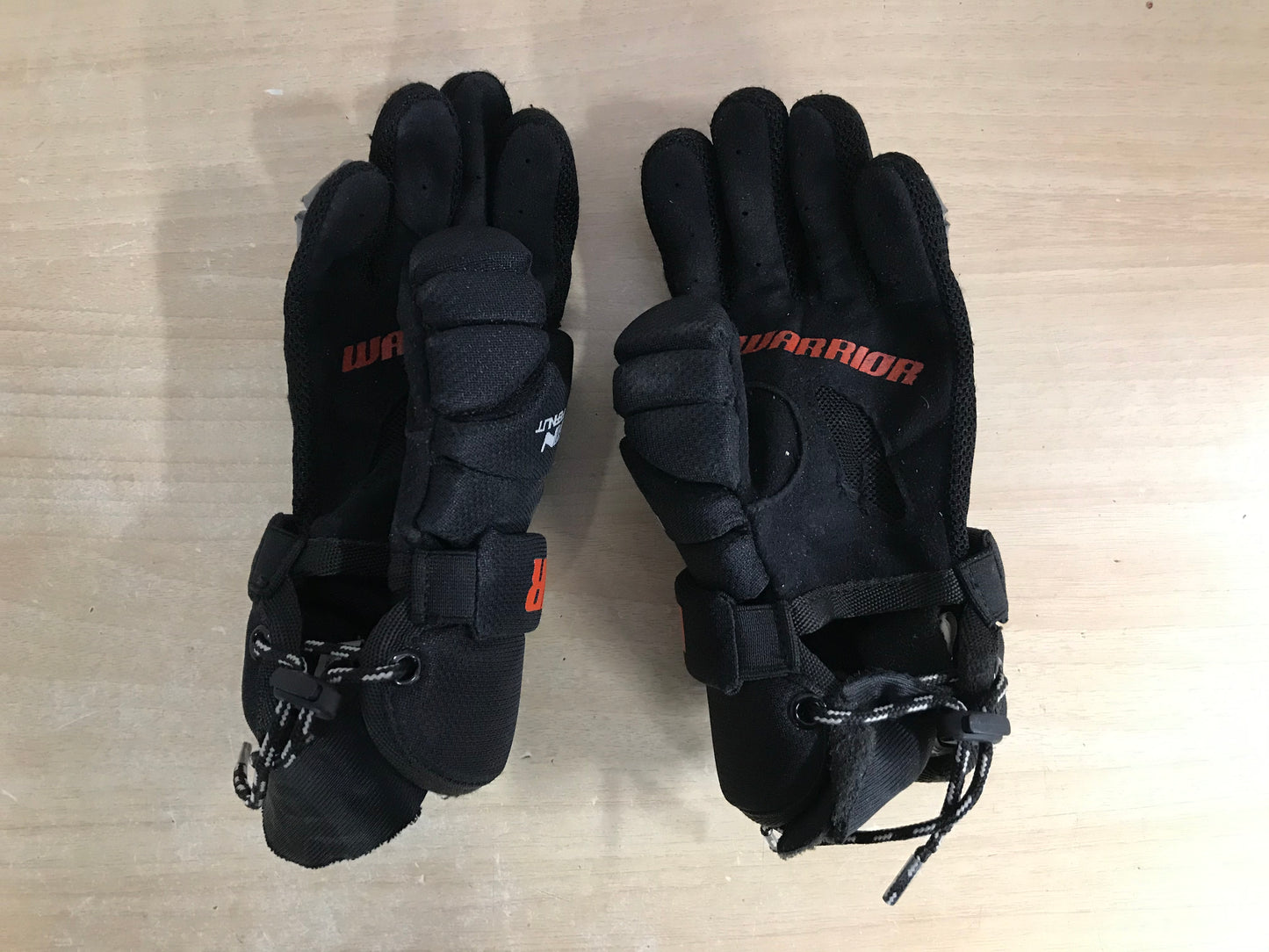 Lacrosse Gloves Child Size 10 inch Age 8-10 Warrior Black Grey Red