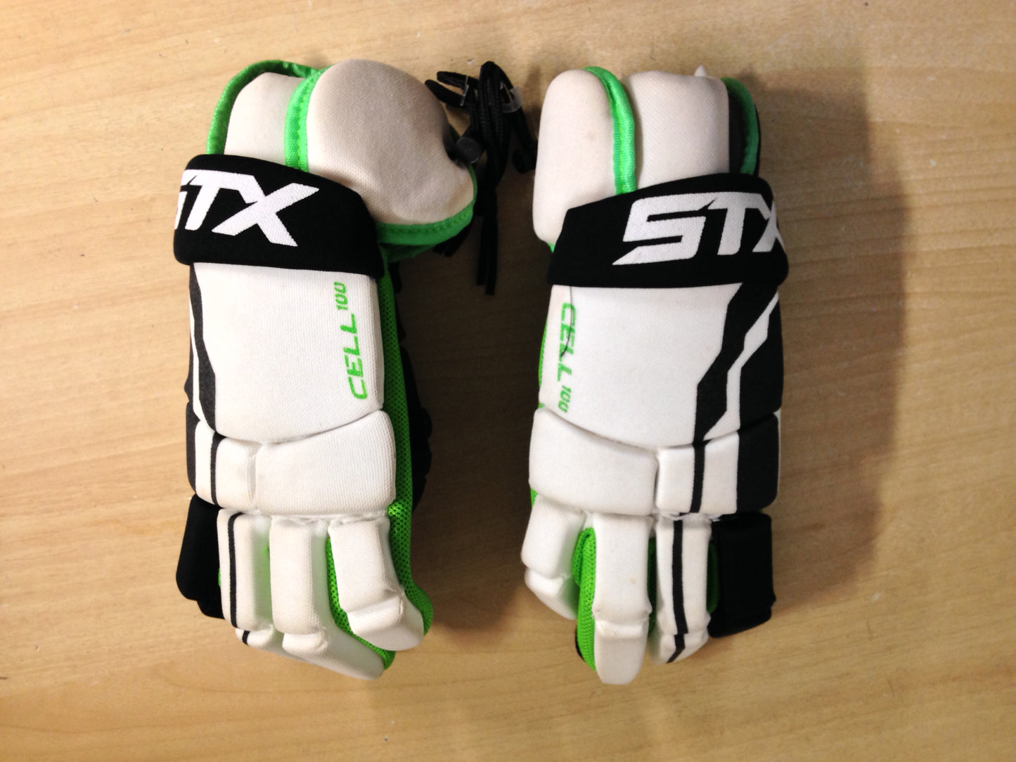 Lacrosse Gloves Men's Size Medium STX Black White Green Excellent