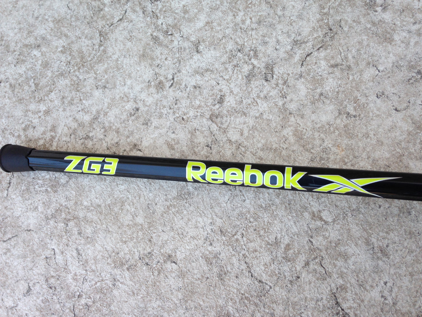 Lacrosse Stick Youth Size 40 inch Reebok Ree Train  Black Lime As New