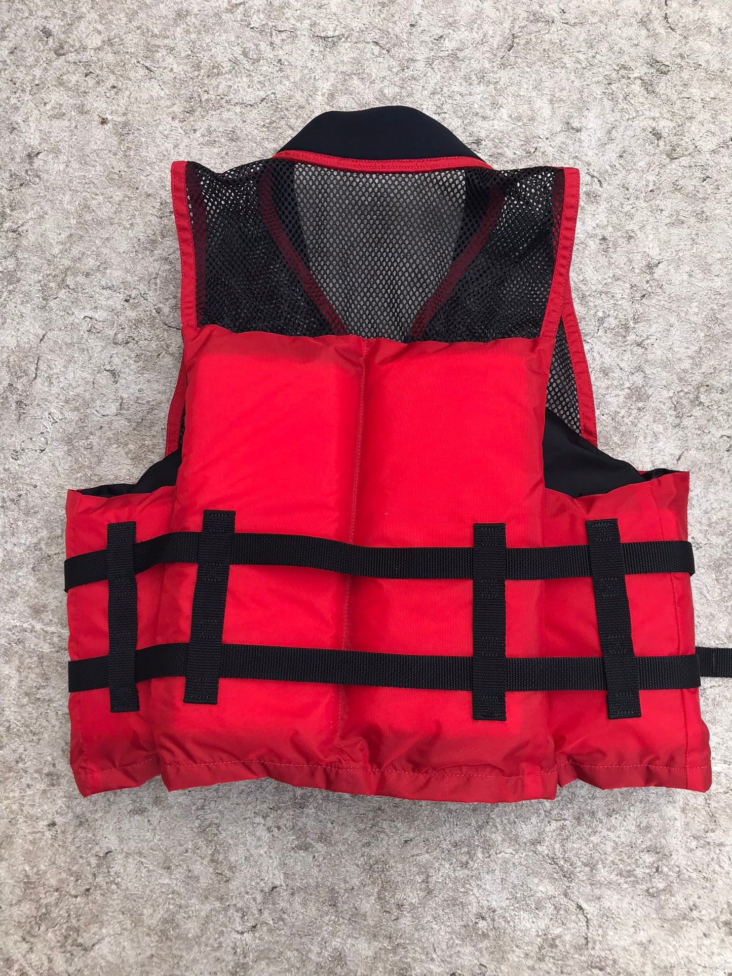 Life Jacket Adult Size 120-200 Lb Trekk Marine Kayak Paddle Canoe Universal Adjustable Red and Black With Whistle Excellent