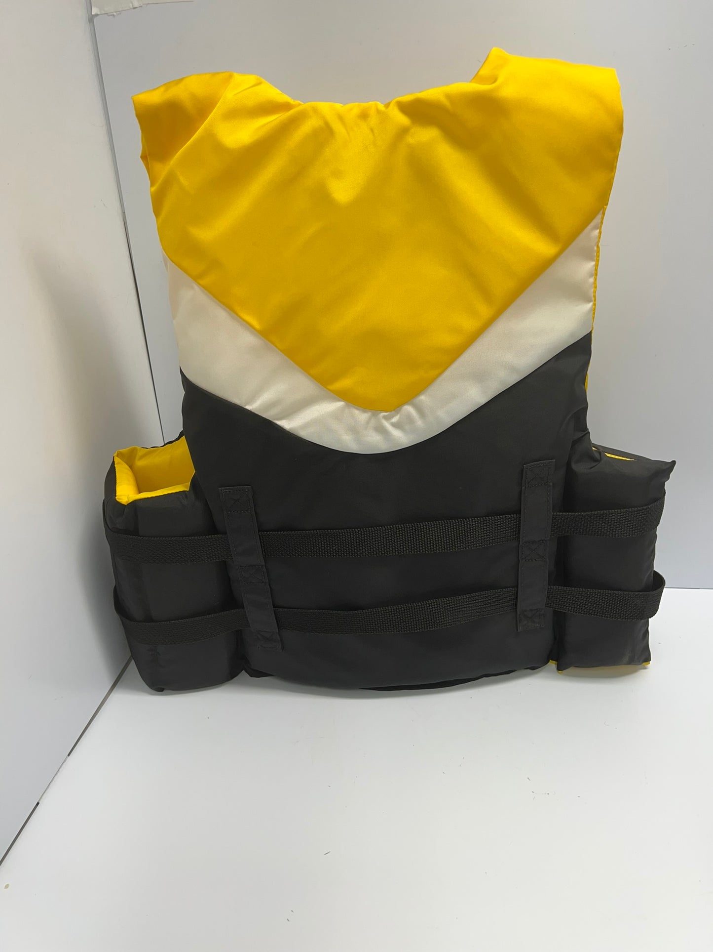 Life Jacket Adult Size Large Fluid Black Yellow New Demo Model