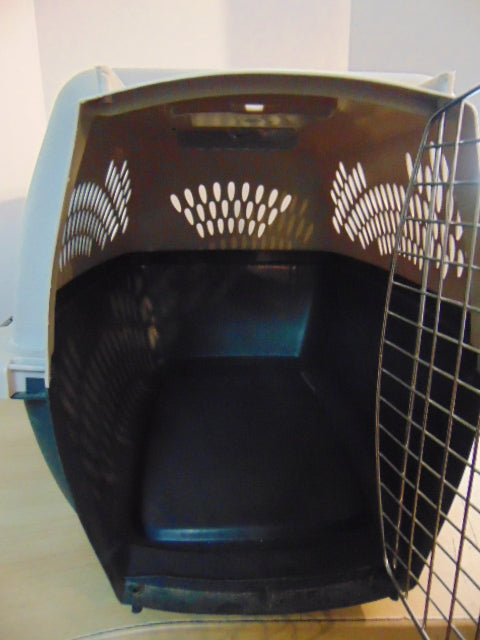 My Little Pet Shop Pet Crate Dog Kennel Pet Taxi Medium Grey Tan Up To  30 Lb 26x18x16 inch