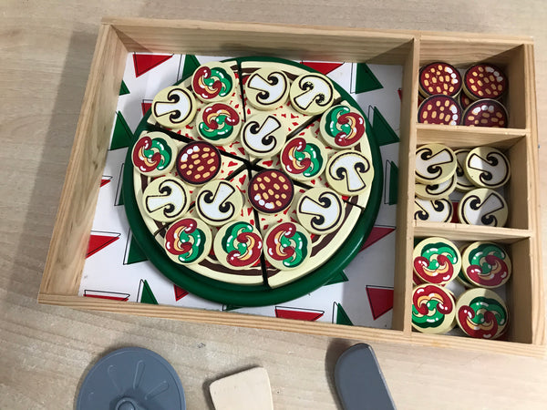 Melissa and Doug Wood Pizza Party Velcro Food Excellent
