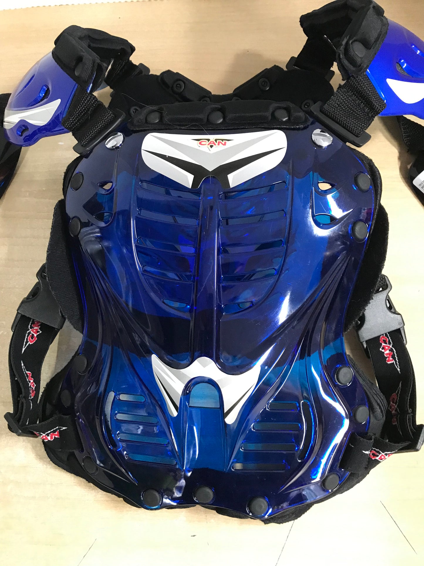 Motocross BMX Dirt Bike Chest Protector Child Size 7-10 CAN Blue Black NEW