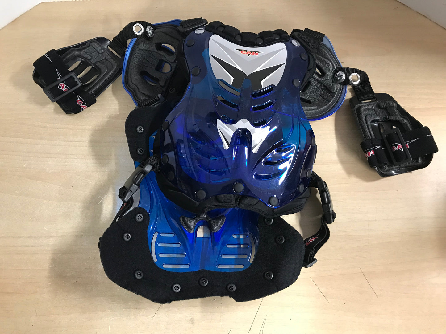 Motocross BMX Dirt Bike Chest Protector Child Size 7-10 CAN Blue Black NEW