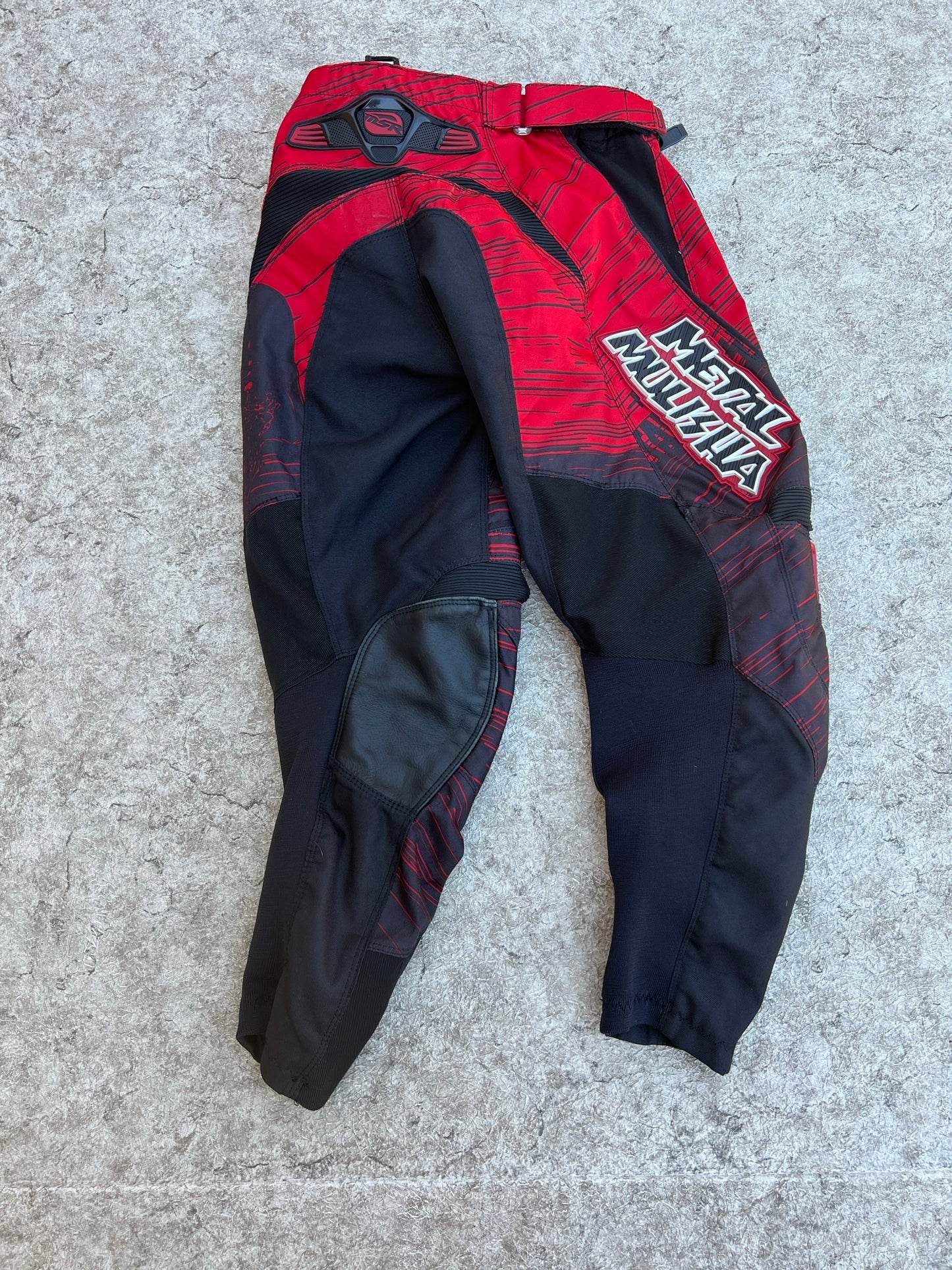 Motocross BMX Dirt Bike Child Size Junior 28-30 Inch Metal Mulisha Black Red Excellent