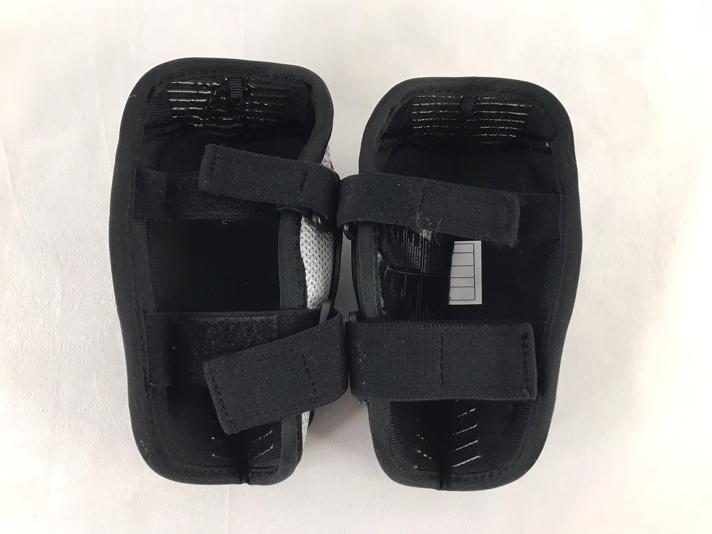 Motocross BMX Dirt Bike Elbow Guard Pads Child Size 6-8 Fox Titan Sport Black Grey Lime New Demo Model