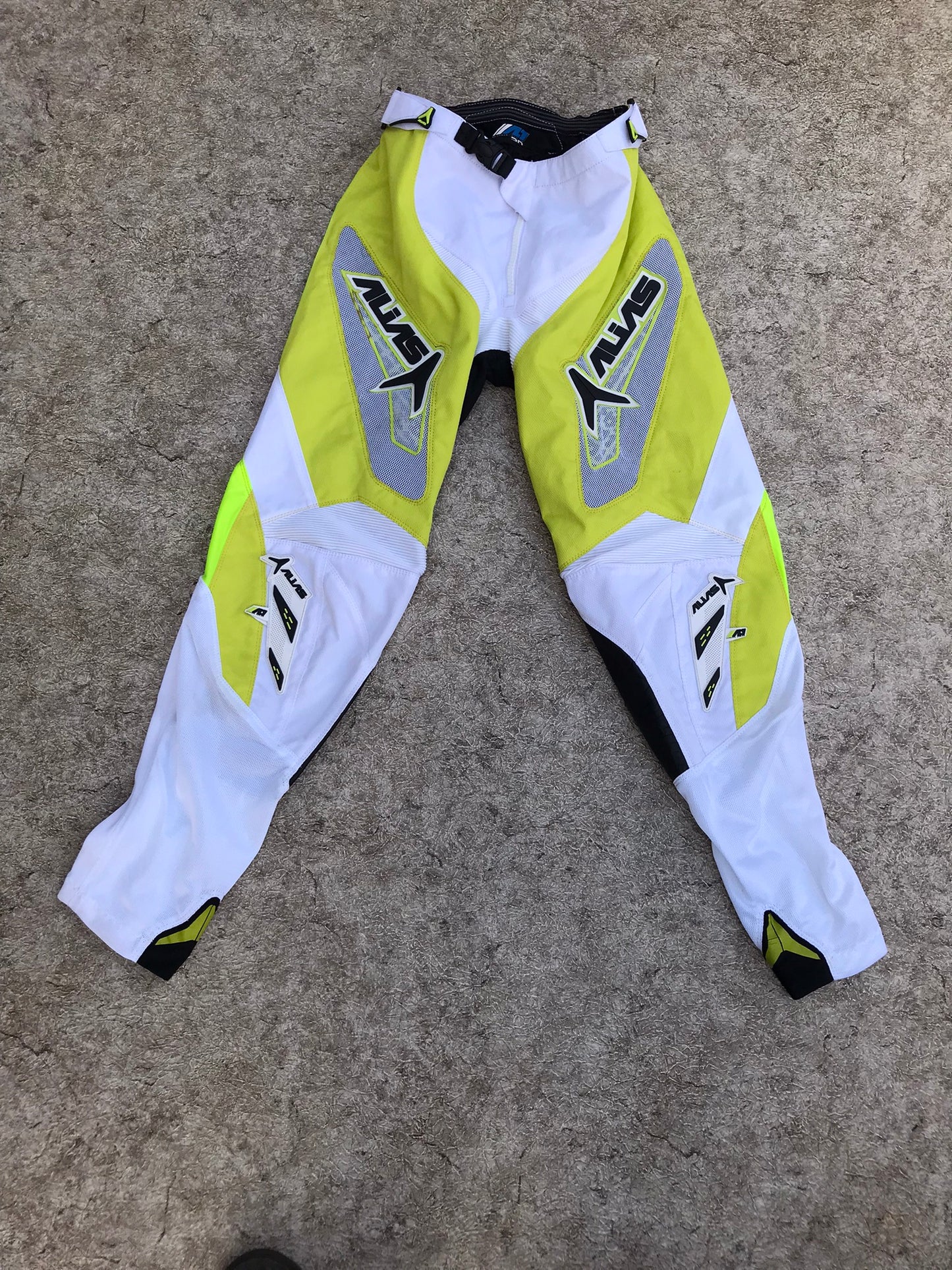 Motocross BMX Dirt Bike Pants Men's Size 30 inch Small Alias Lime White Black Excellent