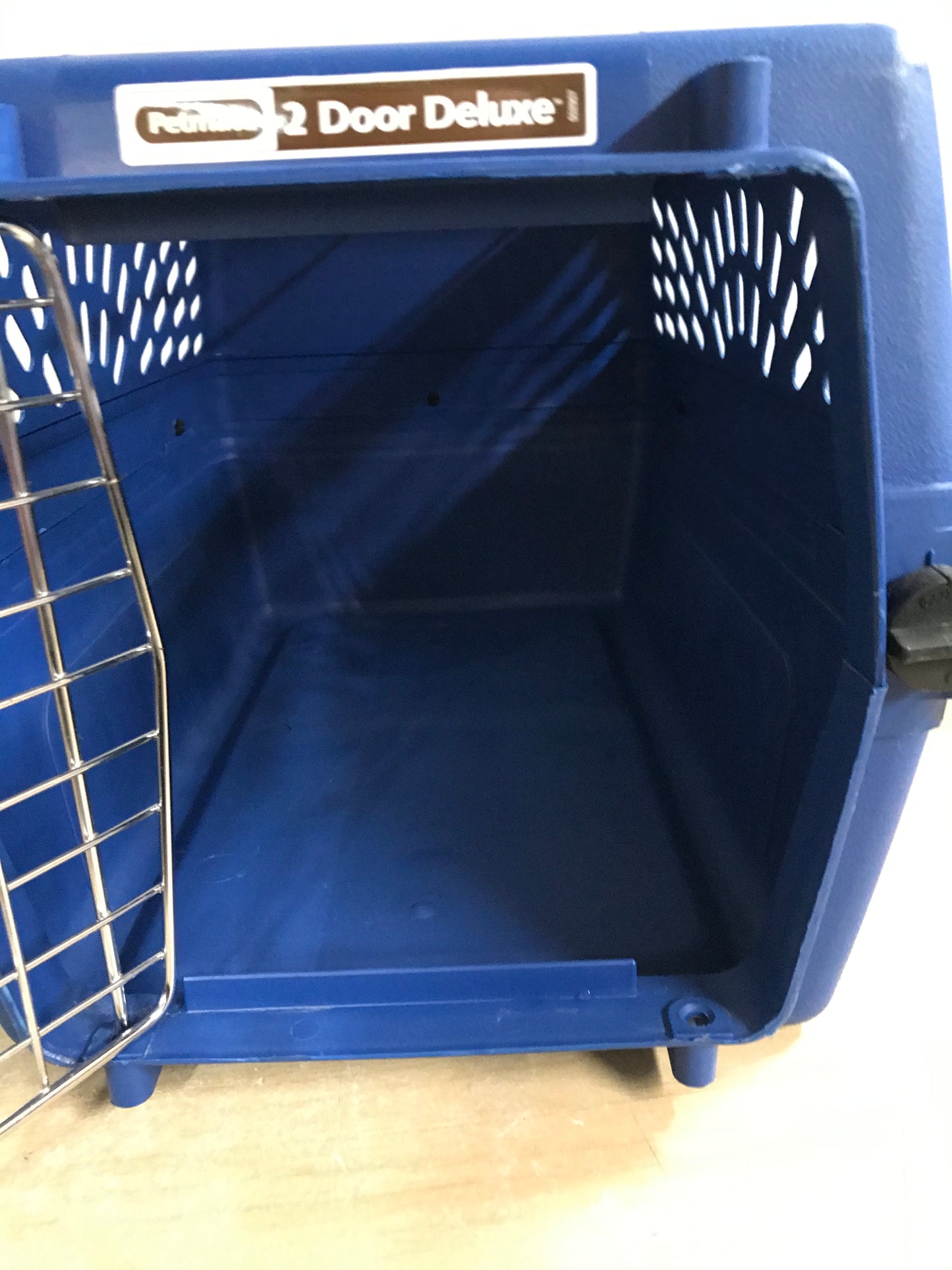 My Little Pet Shop Dog Puppy Cat Kennel Crate 2 Door Deluxe Pet Mate 2 Front and Top Door Fits Up To 12 lb Blue 18x15x12 inch Excellent