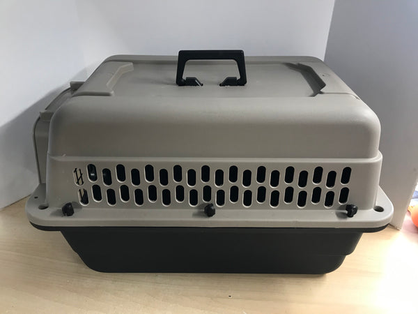 My Little Pet Shop Pet Puppy Cat Kennel Crate Tan and Brown 24 x 16 x 16 Up To 25 lb Excellent