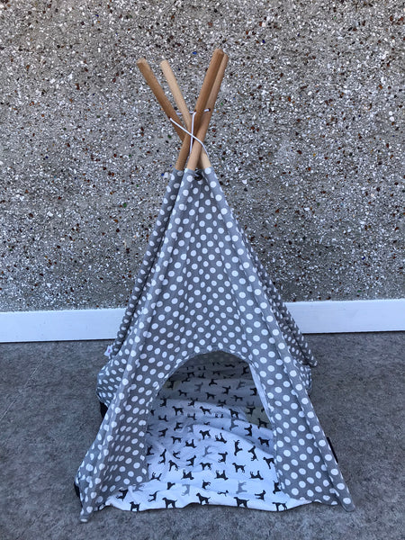 Pet Tent House Dog Bed Portable Indoor Outdoor Removable Washable Teepee Puppy Cat Dog Sun Shade Fits Small - Med Dog Cat NEW With Original Price Tag 79.99