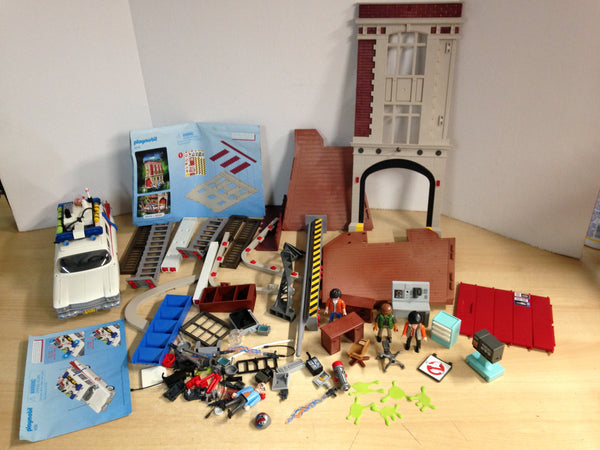 Playmobil Huge Family Collection Over 200 pc Fire, Ghost Busters, Marine, Police And Others
