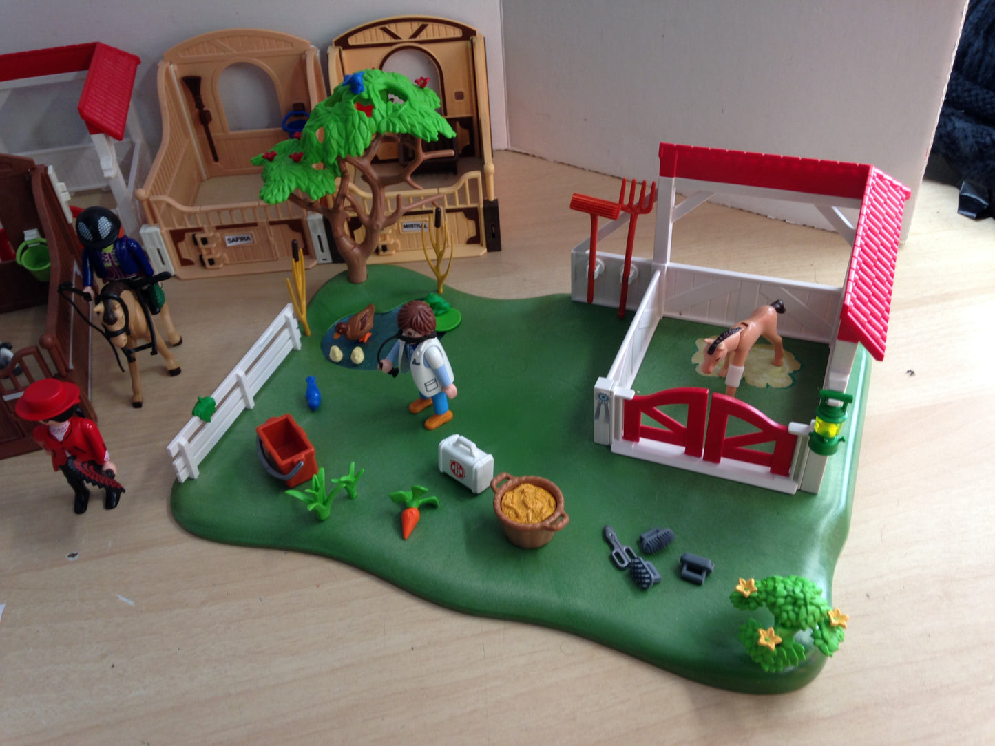 Playmobil Large Collection of Horse Stables and Vet Barn Stall Excellent