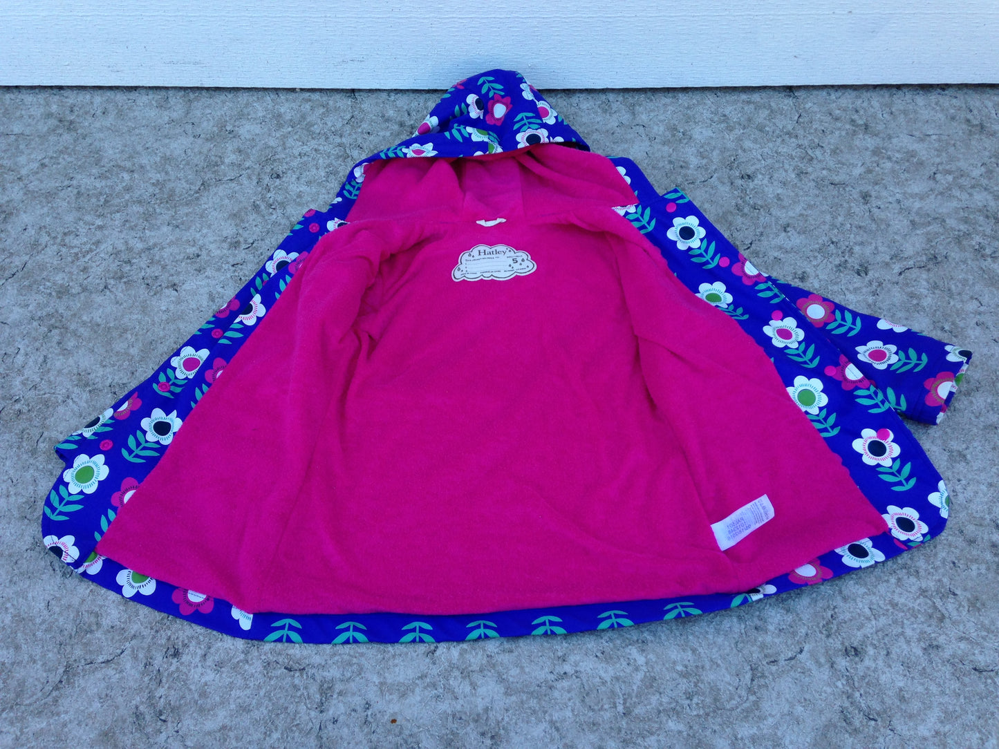 Rain Coat Child Size 5 Hatley Purple Pink Daisy Waterproof Excellent