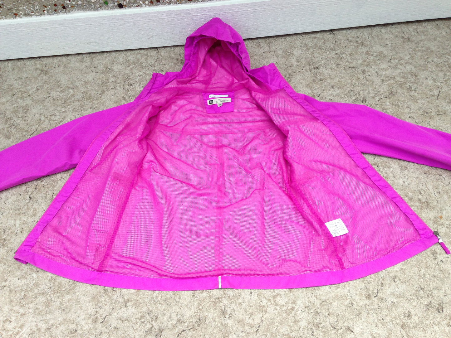 Rain Coat Child Size 16 MEC Waterproof Peony Pink Excellent