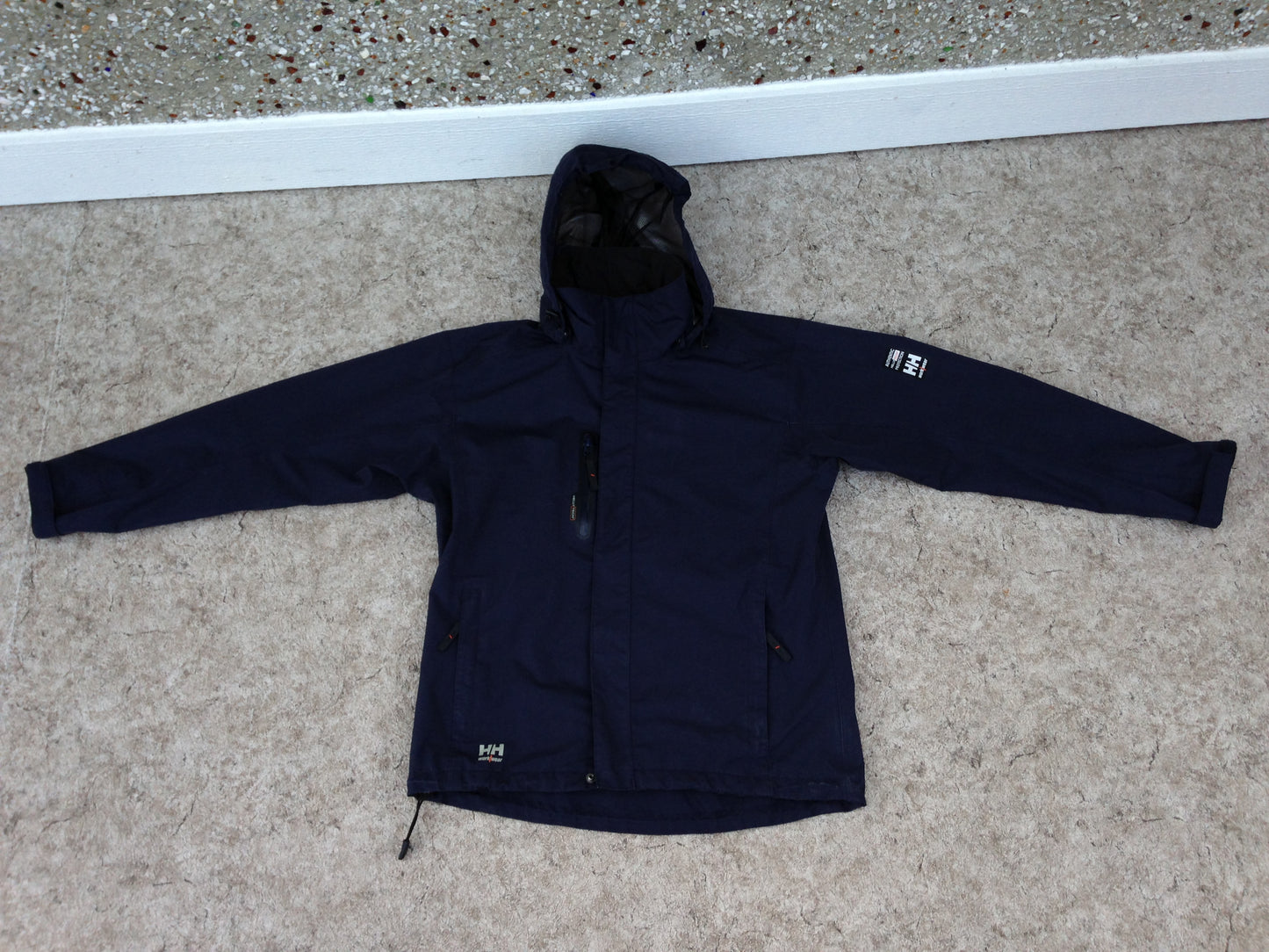 Rain Coat Men's Size Medium Helly Hansen Navy Sealed Seams