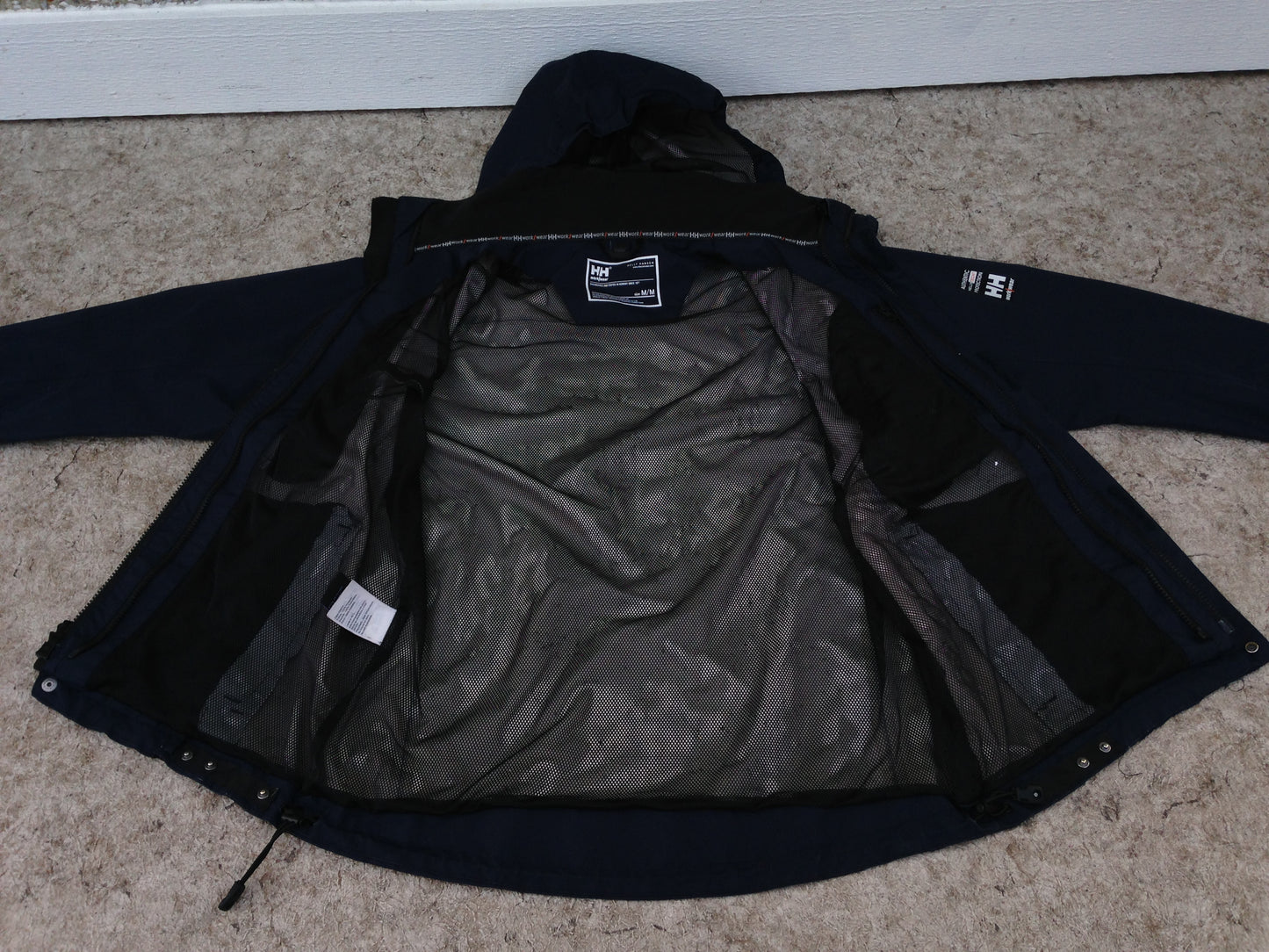 Rain Coat Men's Size Medium Helly Hansen Navy Sealed Seams