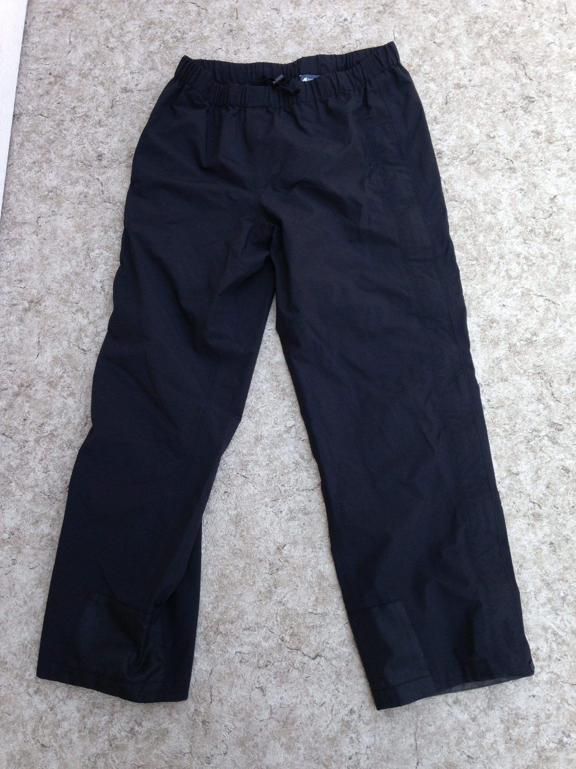 Rain Pants Men's Size Large MEC Gore-Tex Black Waterproof Full Zippers Up Both Legs Excellent