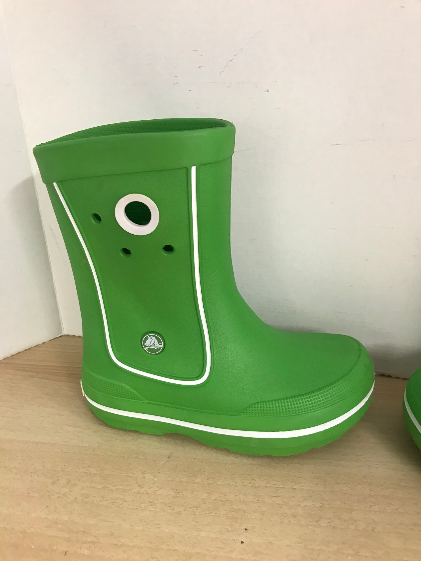 Rain Boots Child Size 1 Crocks Grass Green As New JP 5596 A