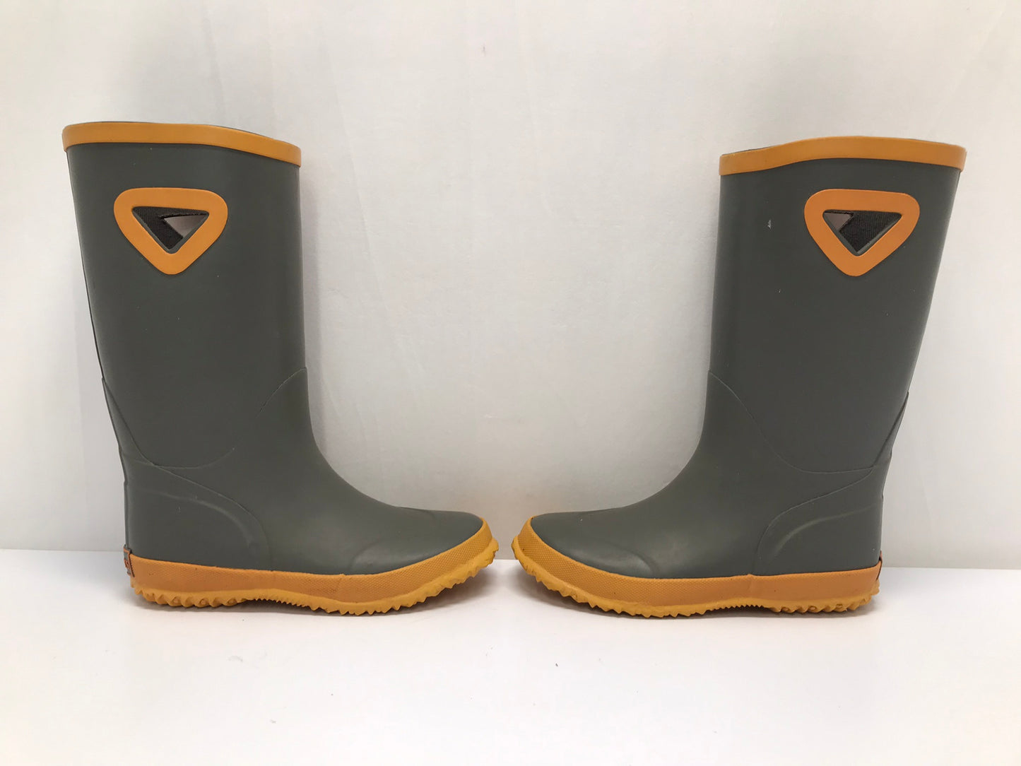 Rain Boots Child Size 1 Elements Rubber Grey and Yellow As New