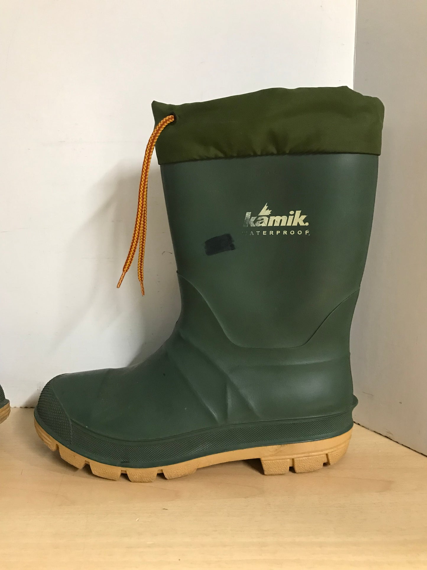 Rain Boots Child Size 6 Youth Kamik Kamik Green With Liner Waterproof Minor Wear