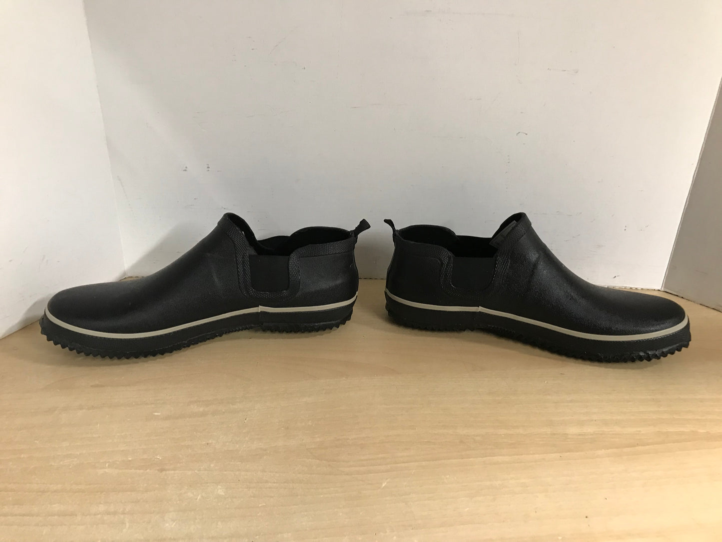 Rain Boots Men's Size 9 Outbound Black Excellent